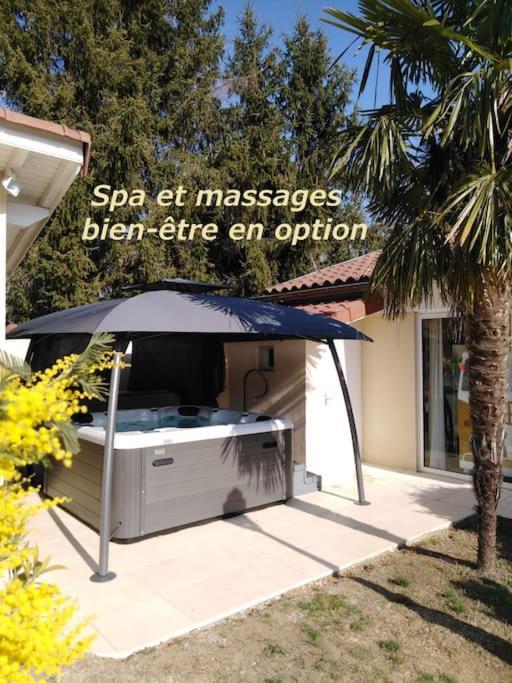 Coeuraccords, Spa & Bien-Etre Au Calme Naturiste Toute L'Annee Saint-Bardoux Номер фото
