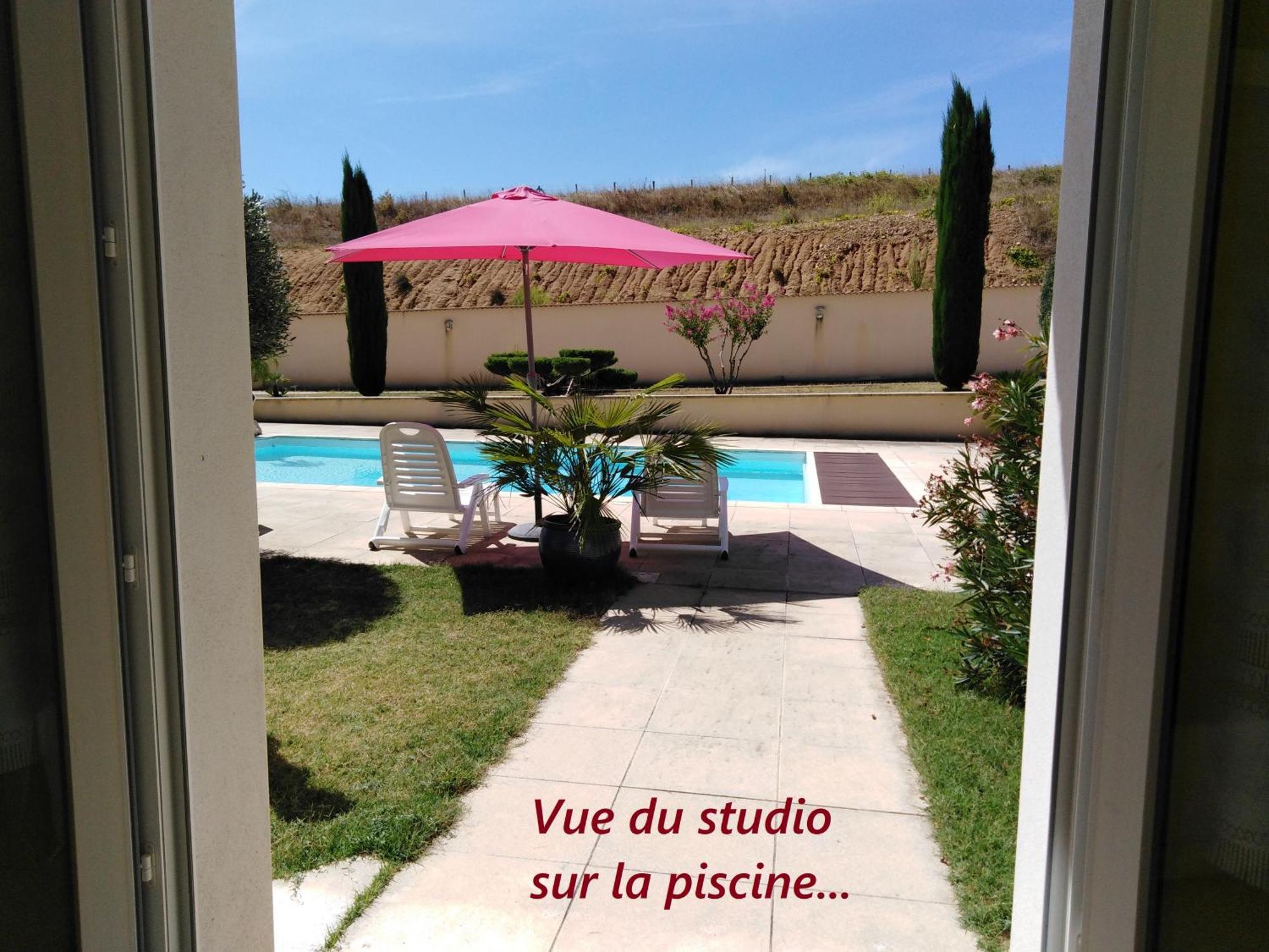 Coeuraccords, Spa & Bien-Etre Au Calme Naturiste Toute L'Annee Saint-Bardoux Номер фото